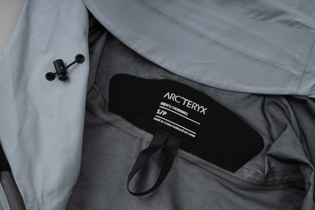 Arcteryx Beta Sky Light Blue