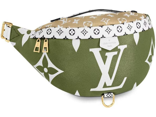 Louis Vuitton Bumbag Monogram Giant Khaki Green/Beige