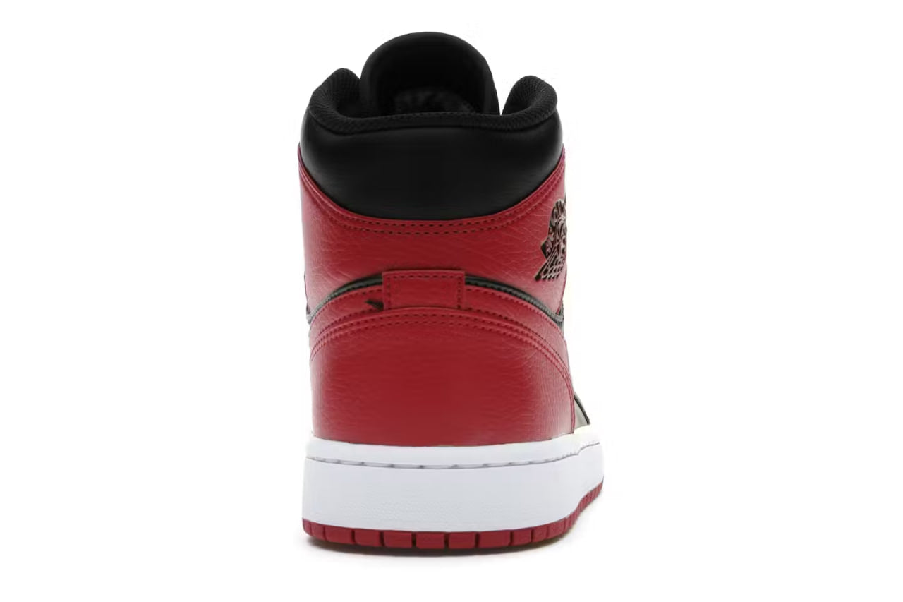 Air Jordan 1 Mid Banned