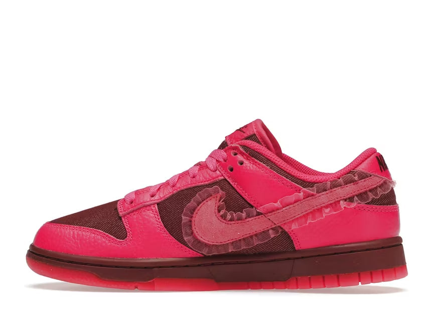 Nike Dunk Low Valentines Day 2021 (Women)