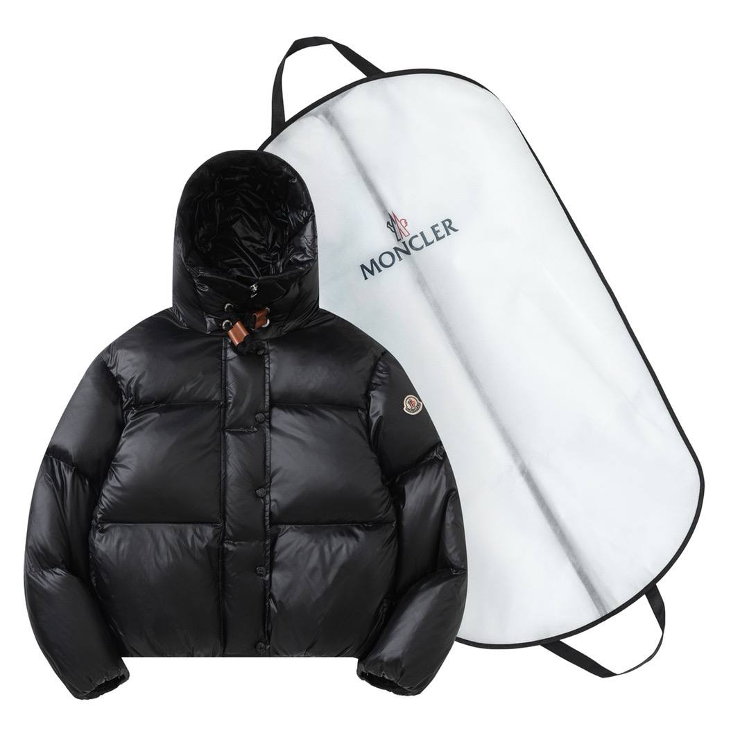 Moncler Puffer Jacket Black