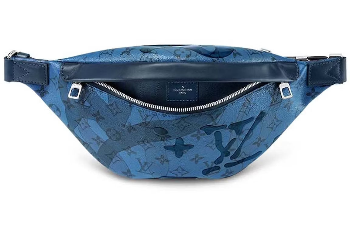 Louis Vuitton Discovery Bumbag Abyss Blue